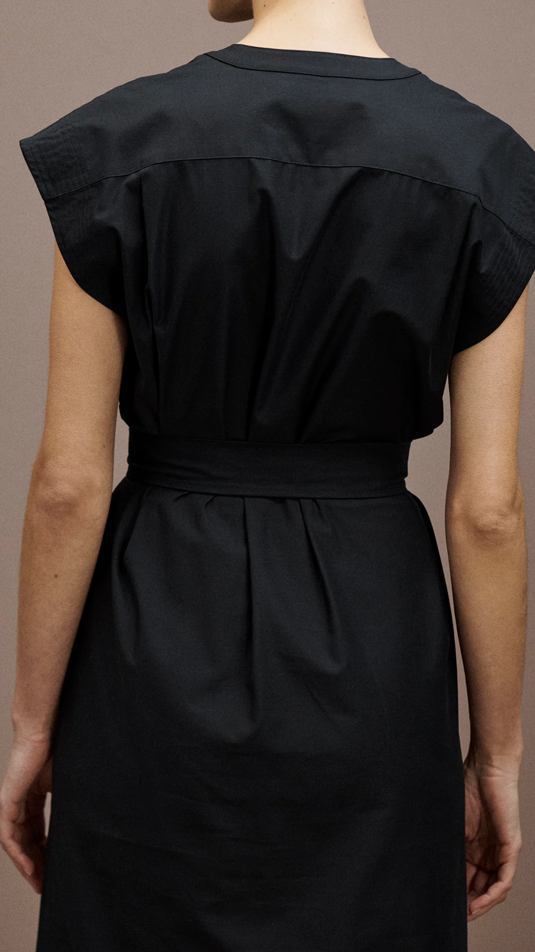 Bib Dress in Cotton Twill | Black - Image 10