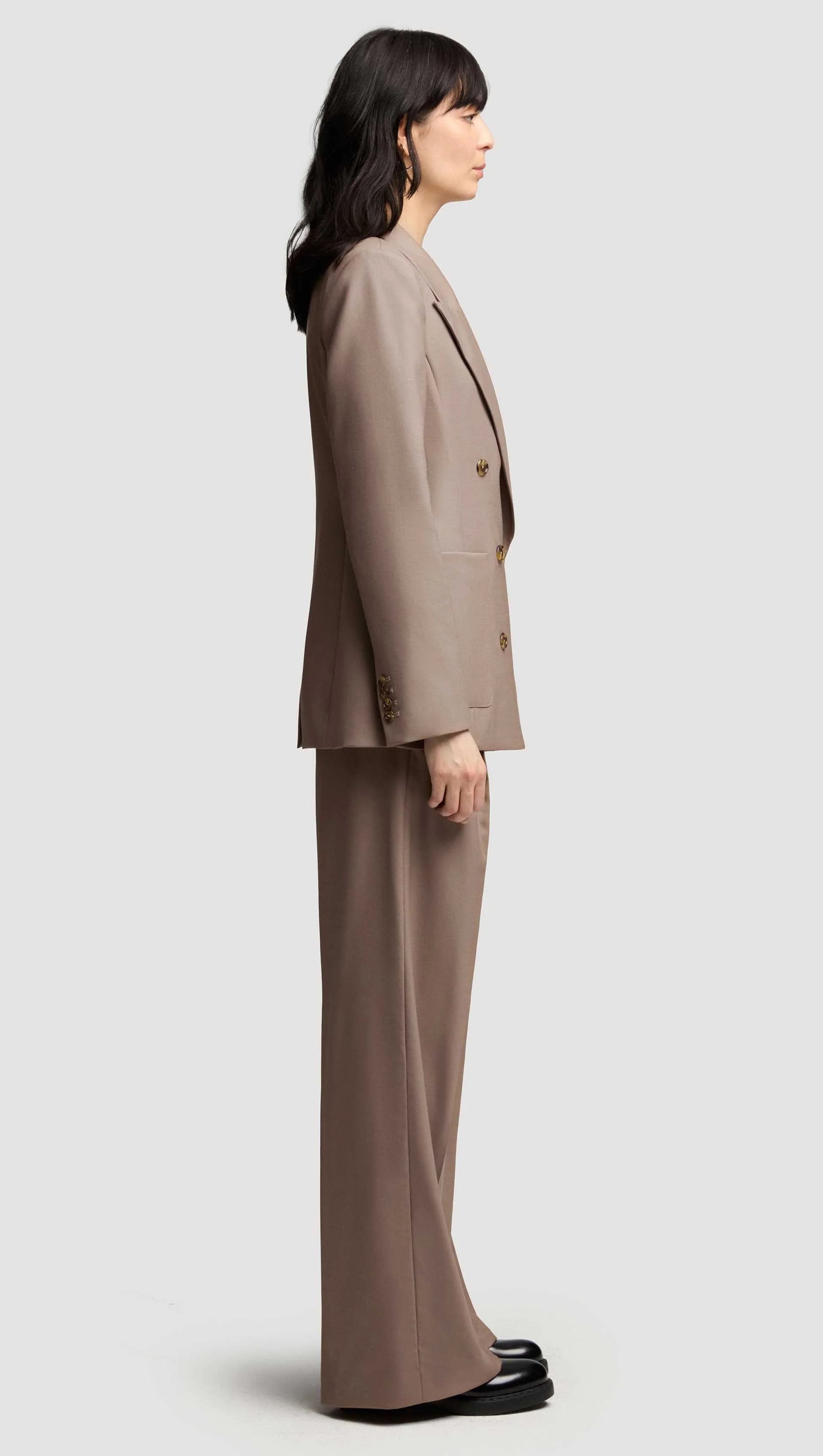 Chelsea Blazer in Seasonless Wool | Taupe - Image 4