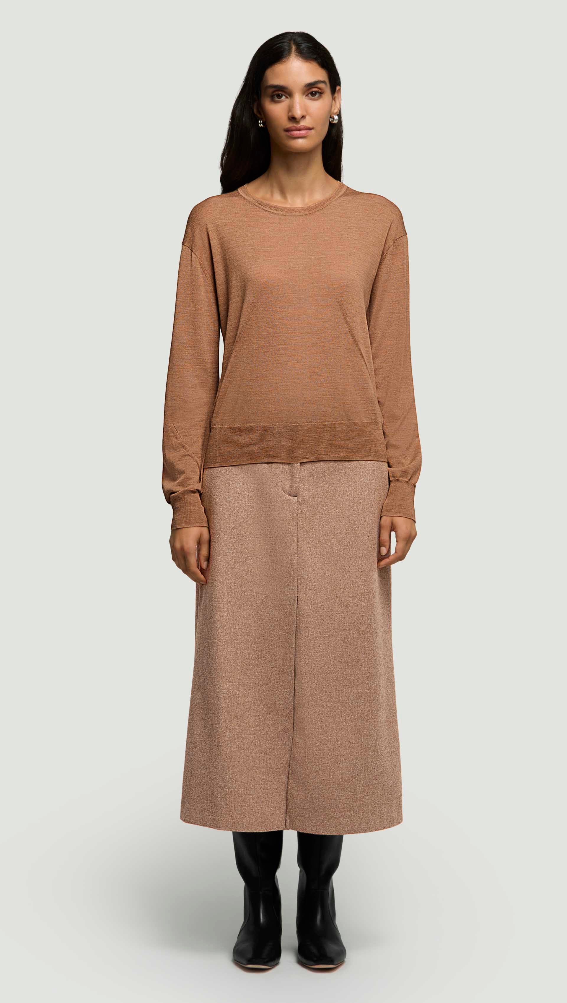 Fine Crewneck in Merino Silk | Camel - Image 4
