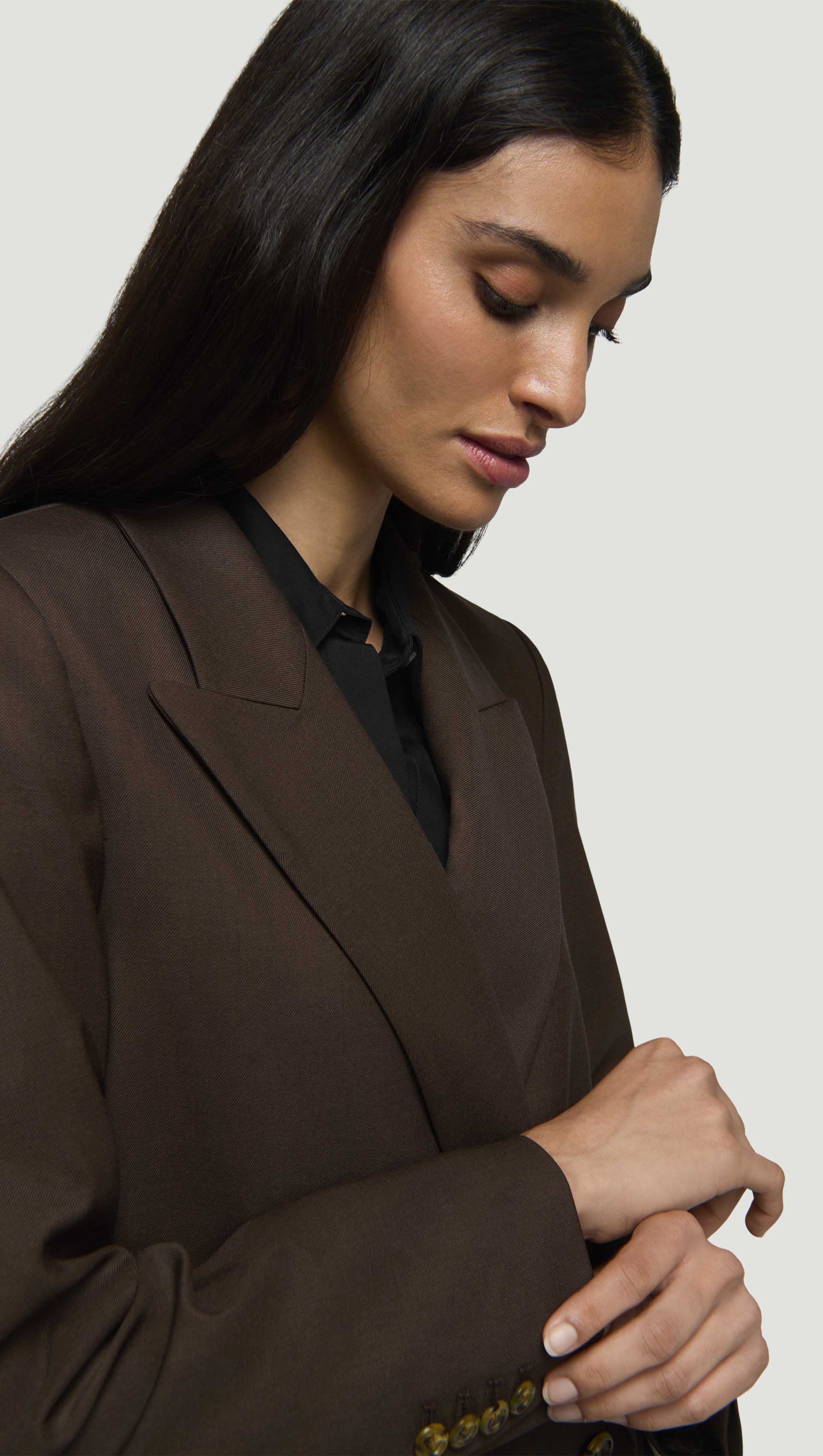 Peak Lapel Blazer in Seasonless Wool | Espresso - Image 7