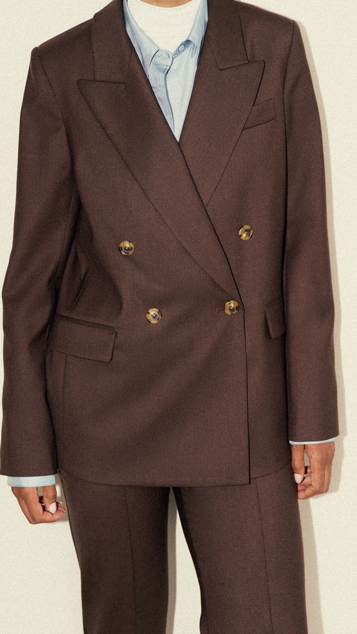 Peak Lapel Blazer in Seasonless Wool | Espresso - Image 9