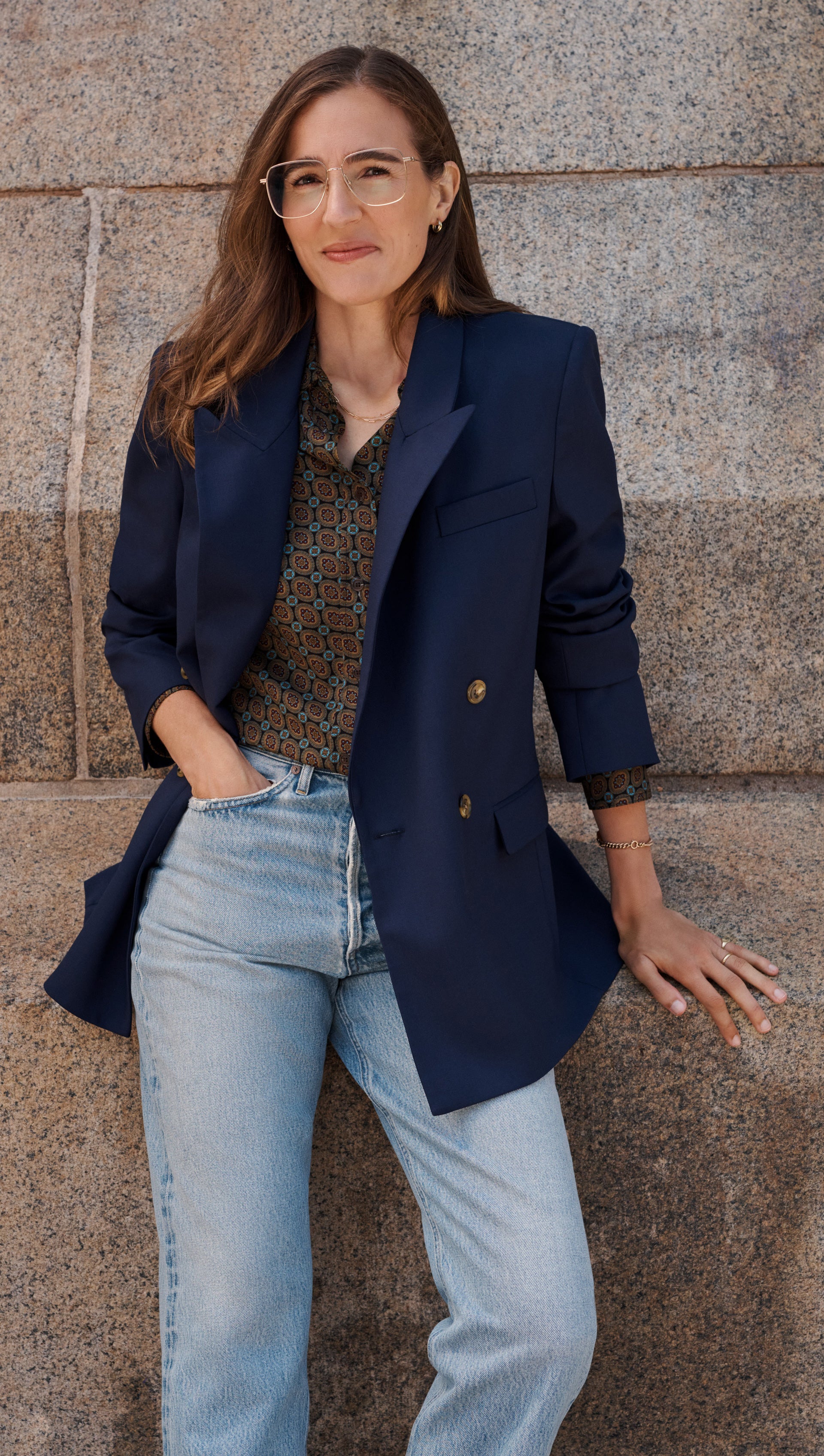 Peak Lapel Blazer in Seasonless Wool | Navy - Image 10