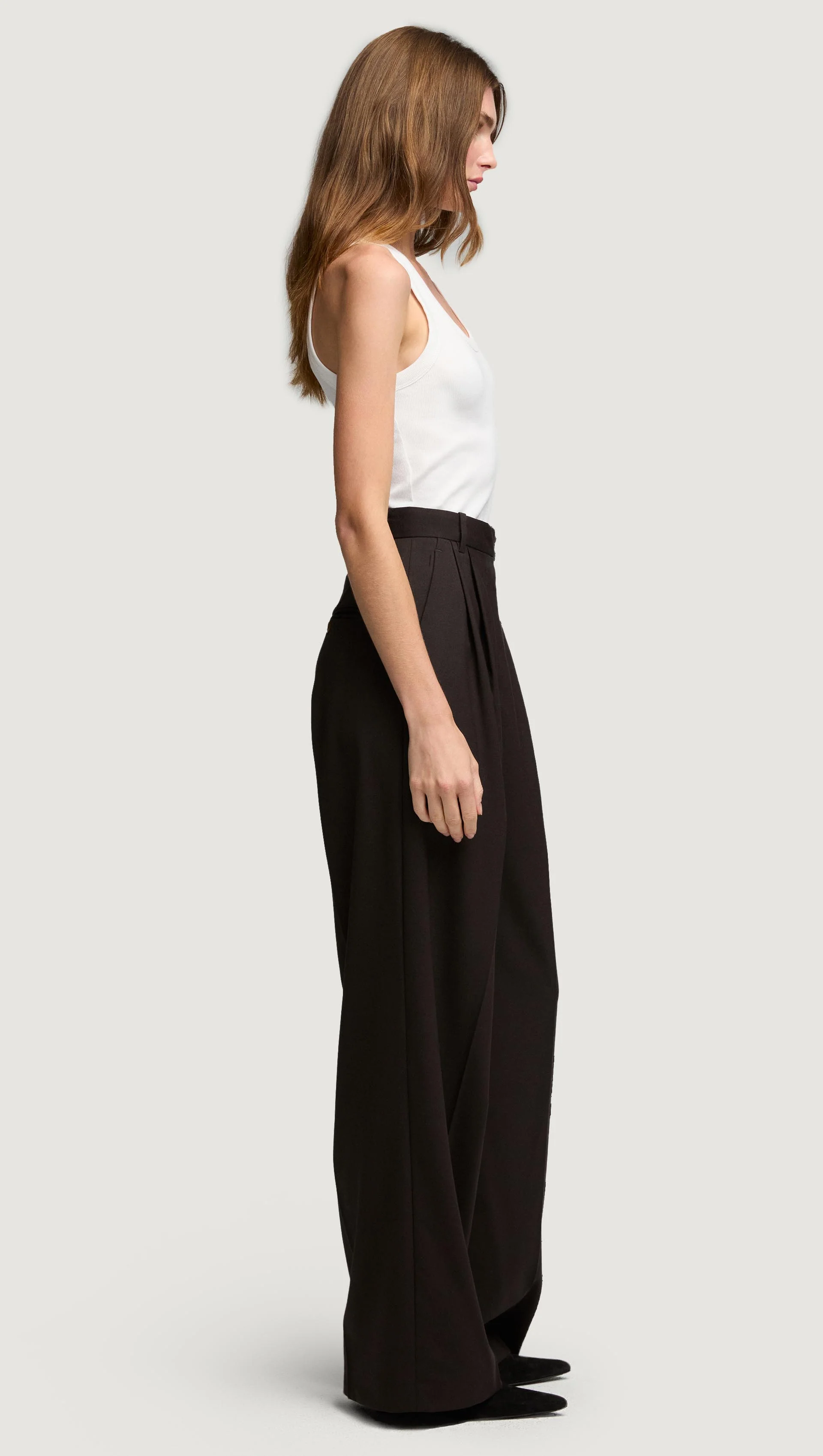 Pleated Trouser in Seasonless Wool | Coffee - Image 3