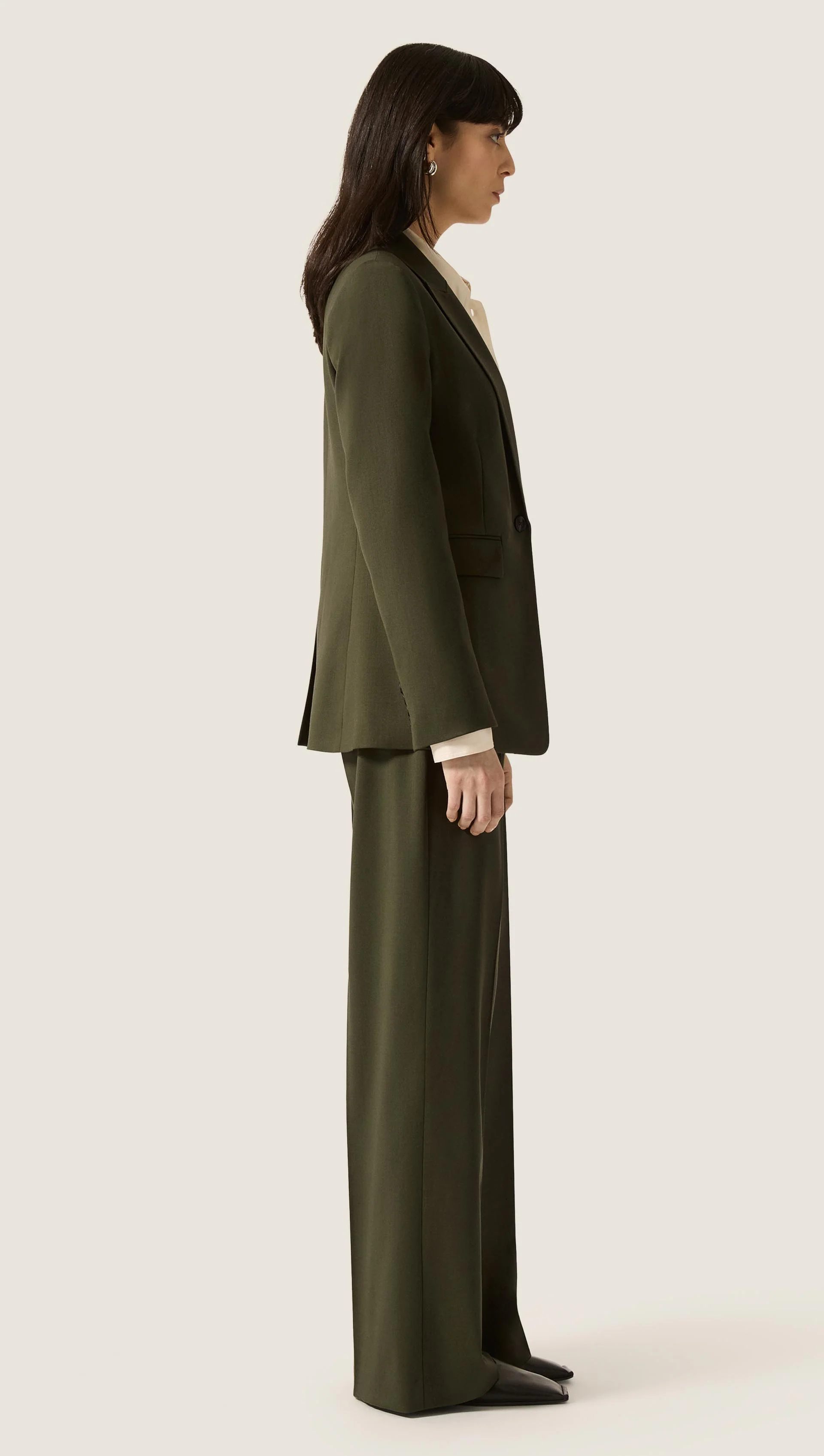 Single Button Blazer in Seasonless Wool | Olive - Image 4