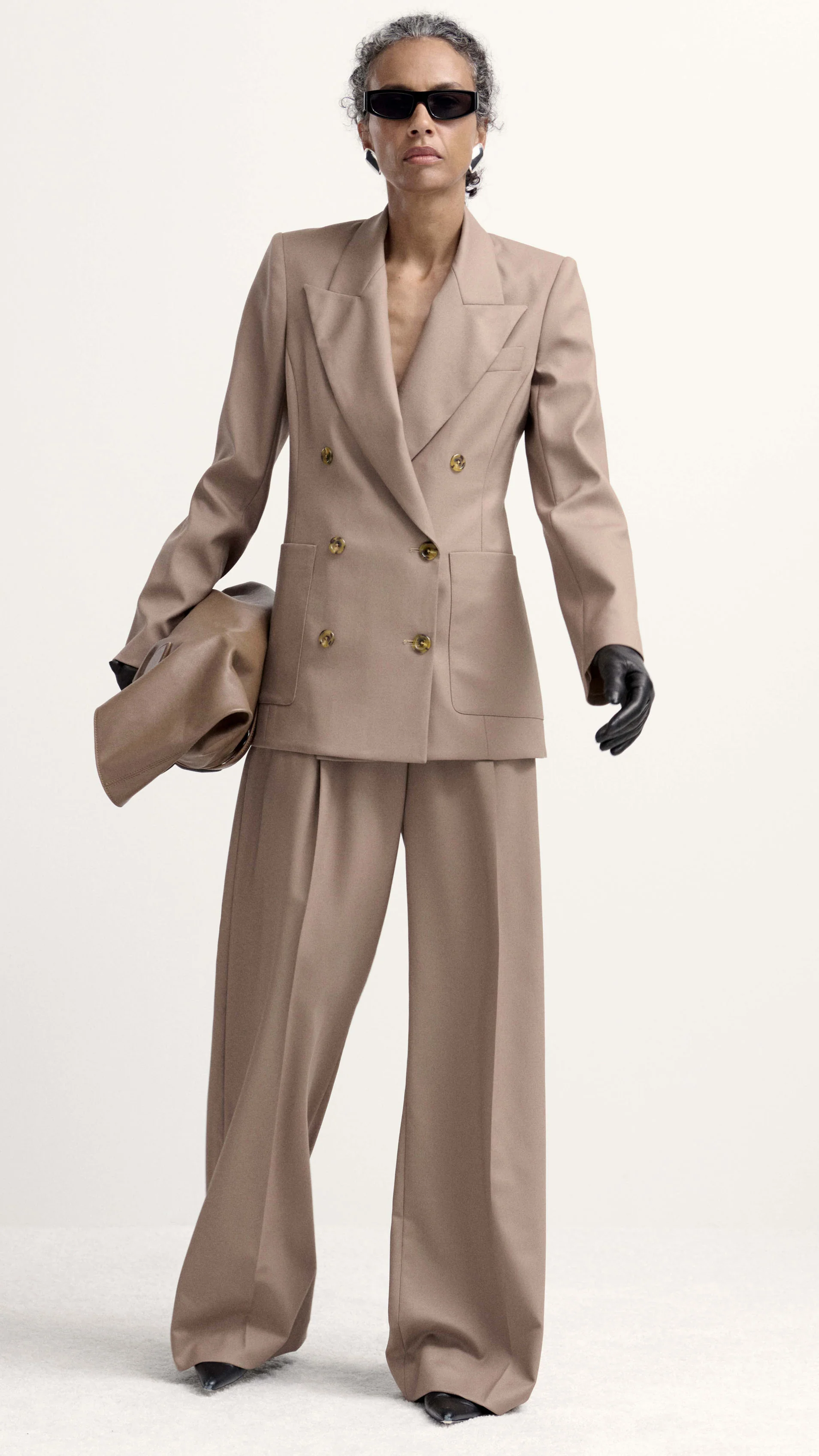 Chelsea Blazer in Seasonless Wool | Taupe - Image 8