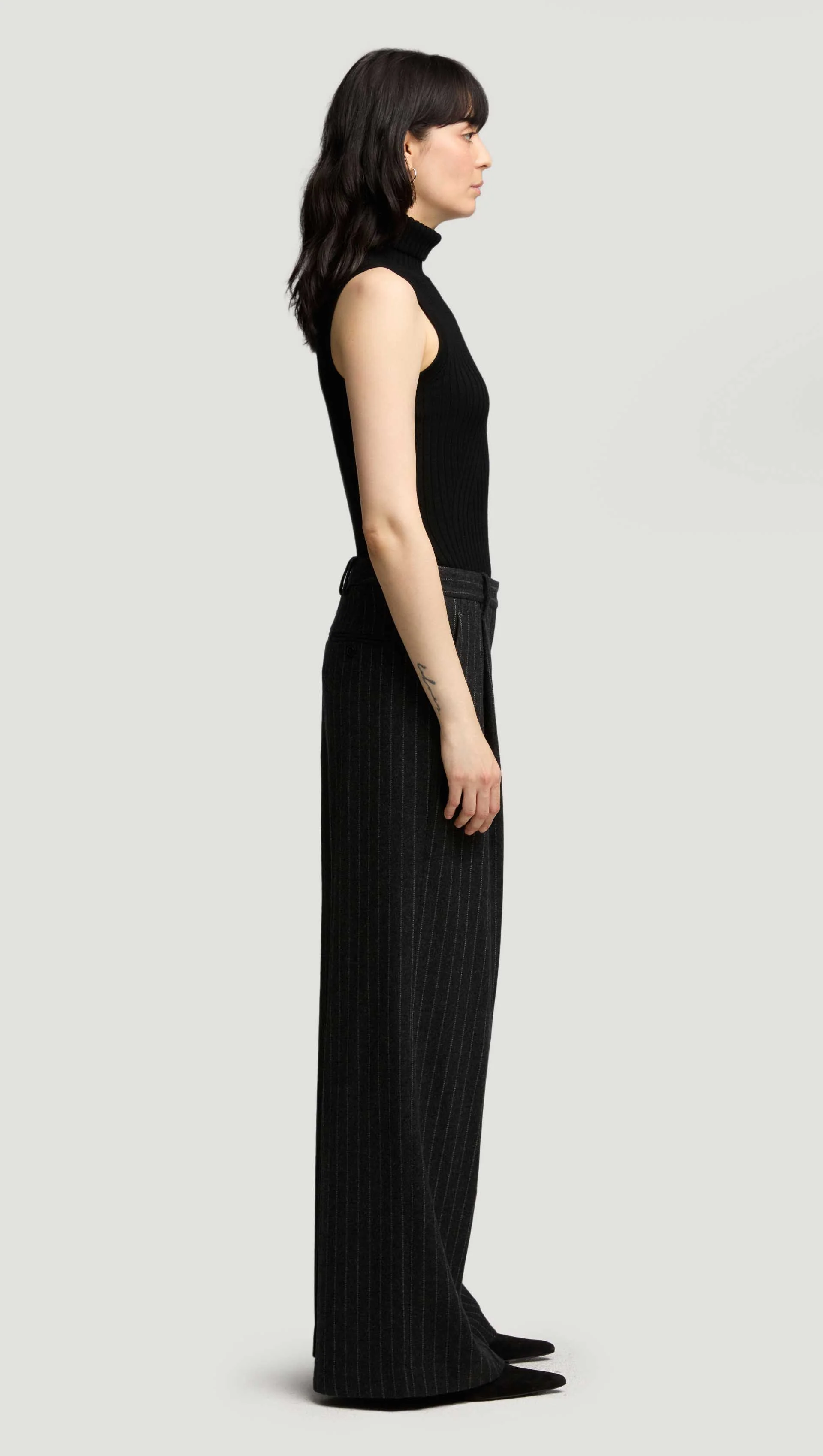 Single Pleat Trouser in Wool Blend | Grey Pinstripe - Image 3