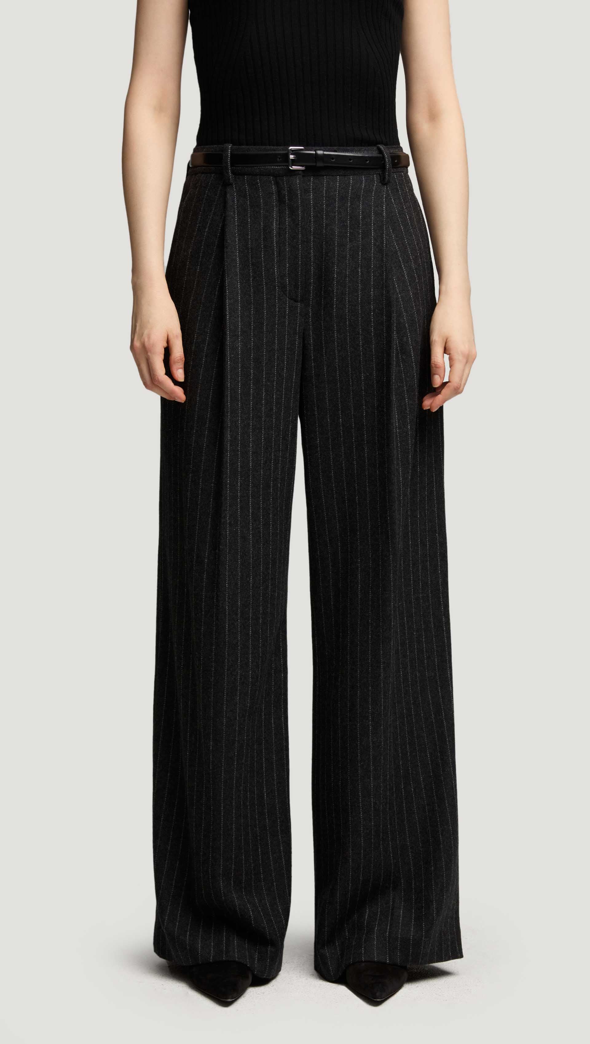 Single Pleat Trouser in Wool Blend | Grey Pinstripe - Image 5