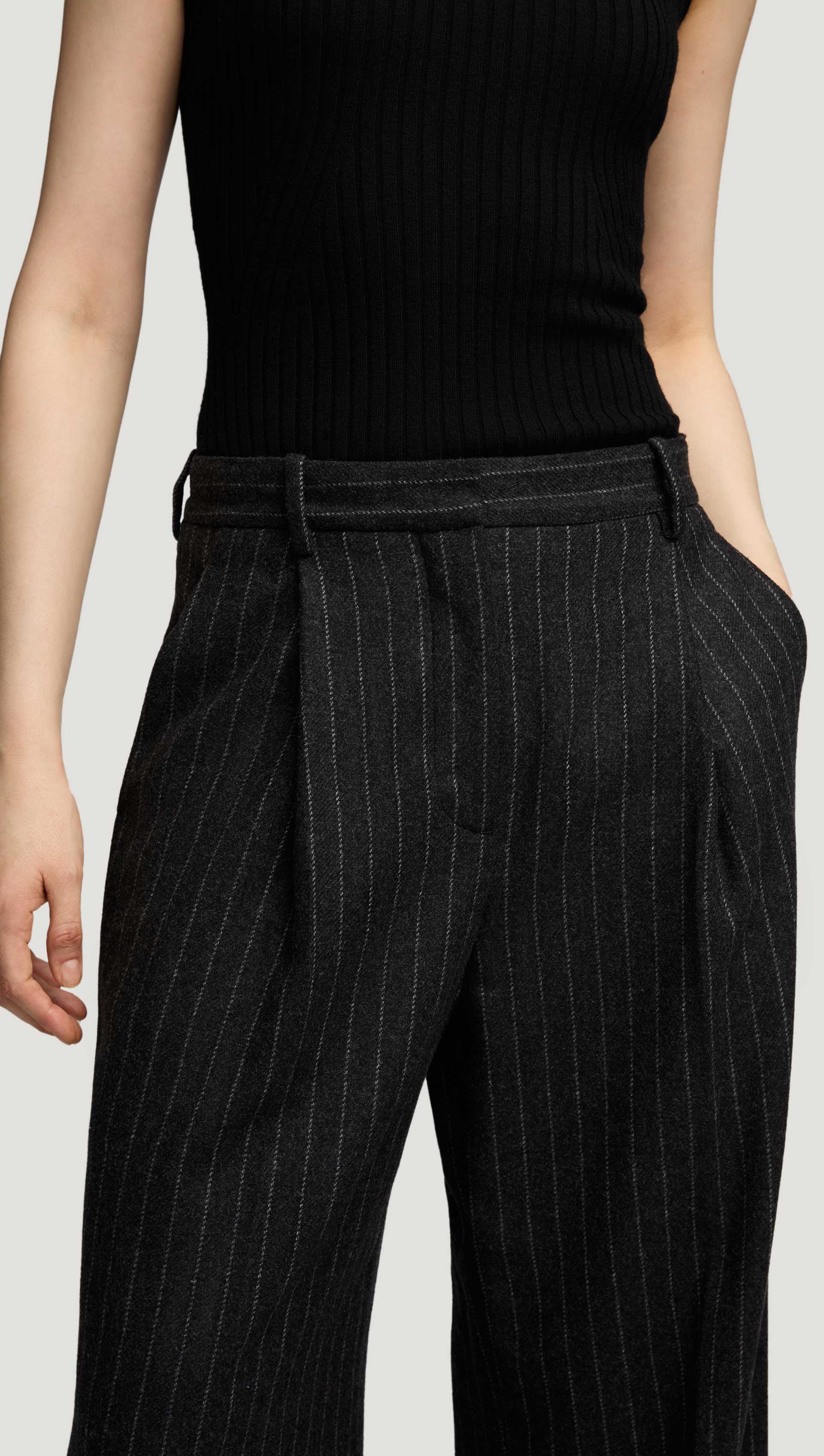 Single Pleat Trouser in Wool Blend | Grey Pinstripe - Image 8