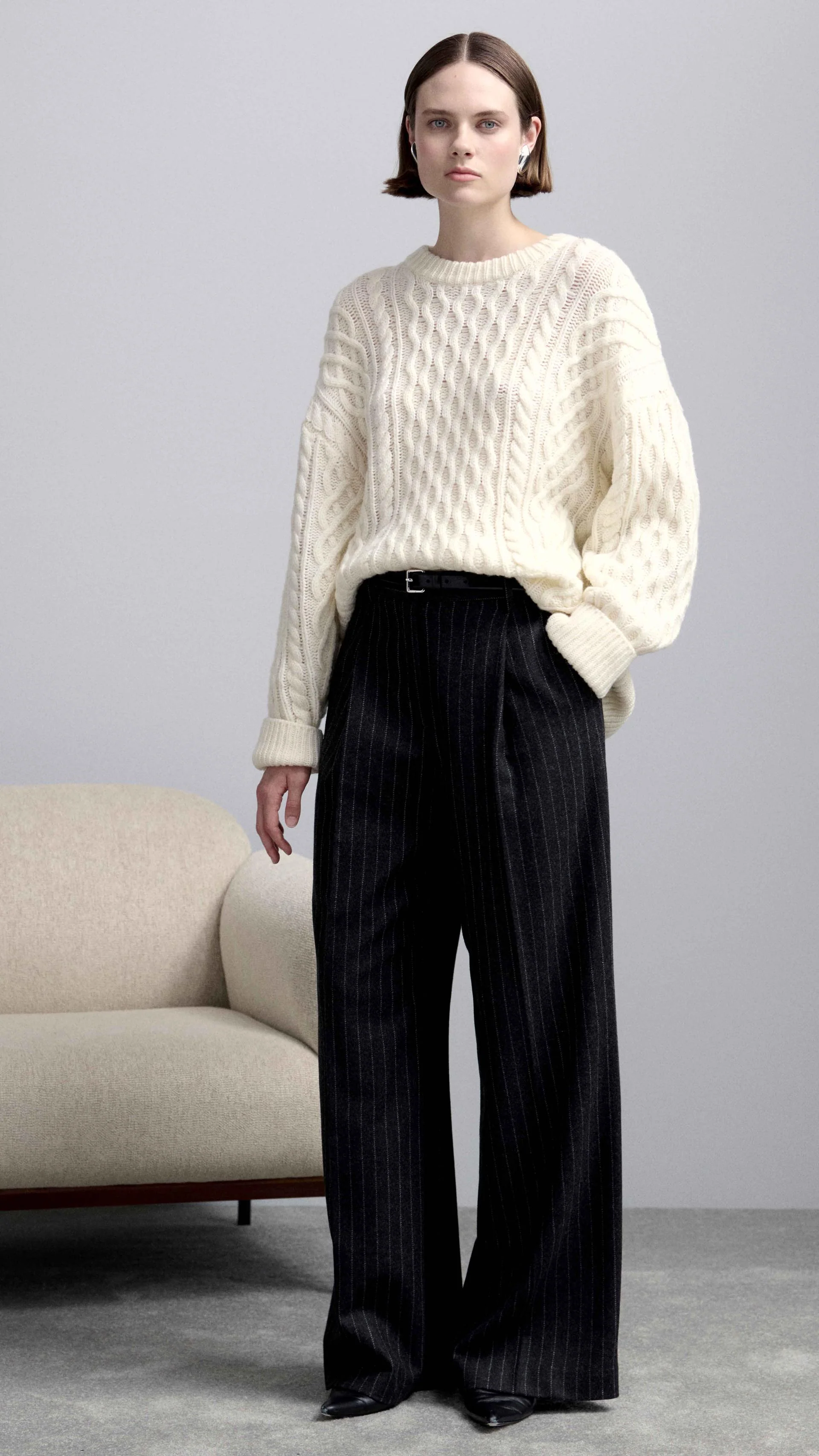 Single Pleat Trouser in Wool Blend | Grey Pinstripe - Image 9