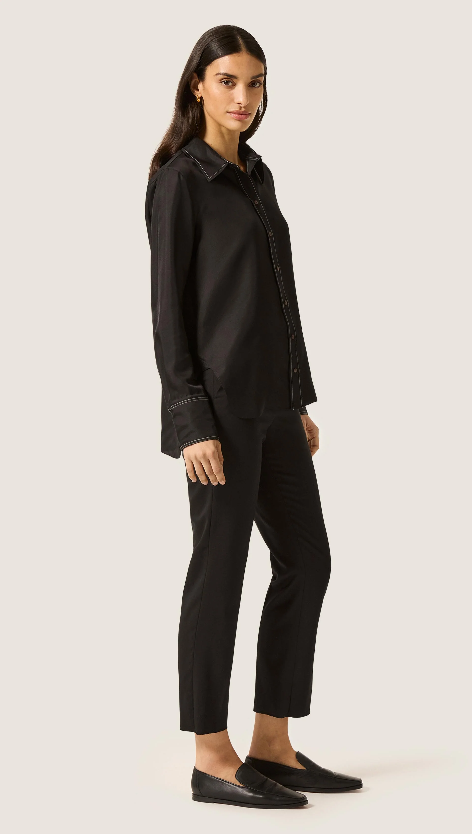Slim Blouse in Silk Twill | Black - Image 4