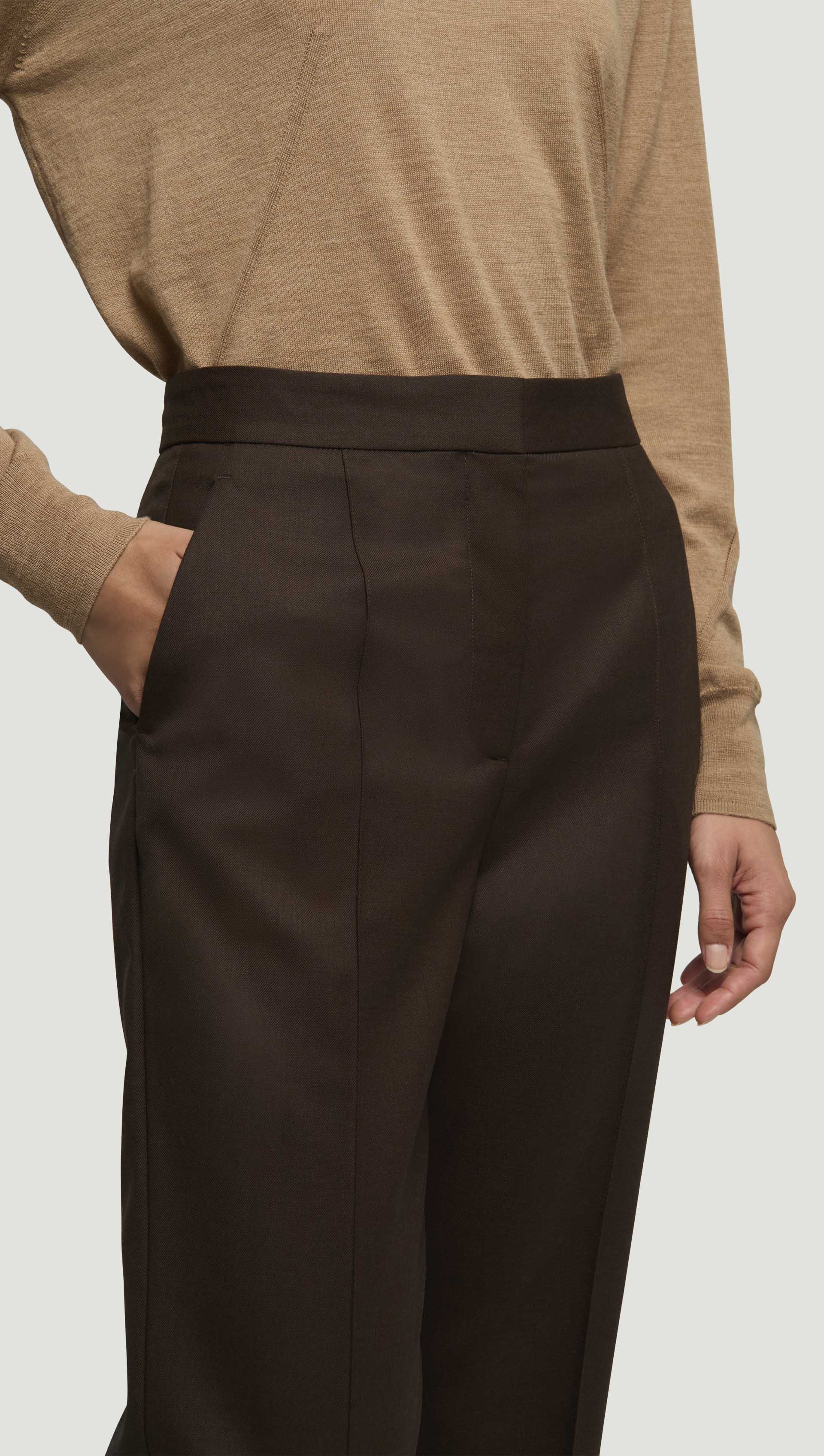 Straight Pintuck Trouser in Seasonless Wool | Espresso - Image 5