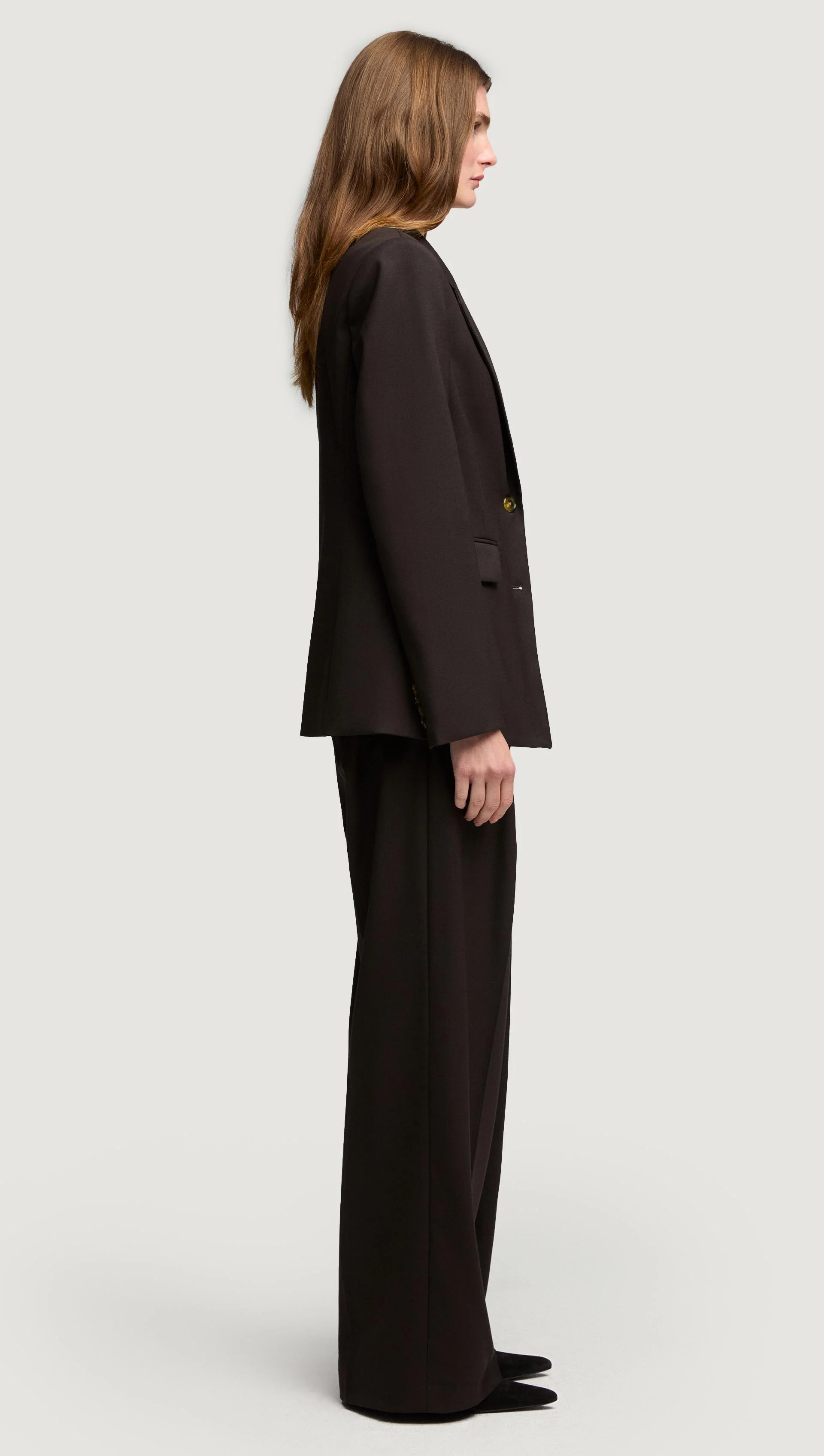 Two-Button Blazer in Seasonless Wool | Coffee - Image 3