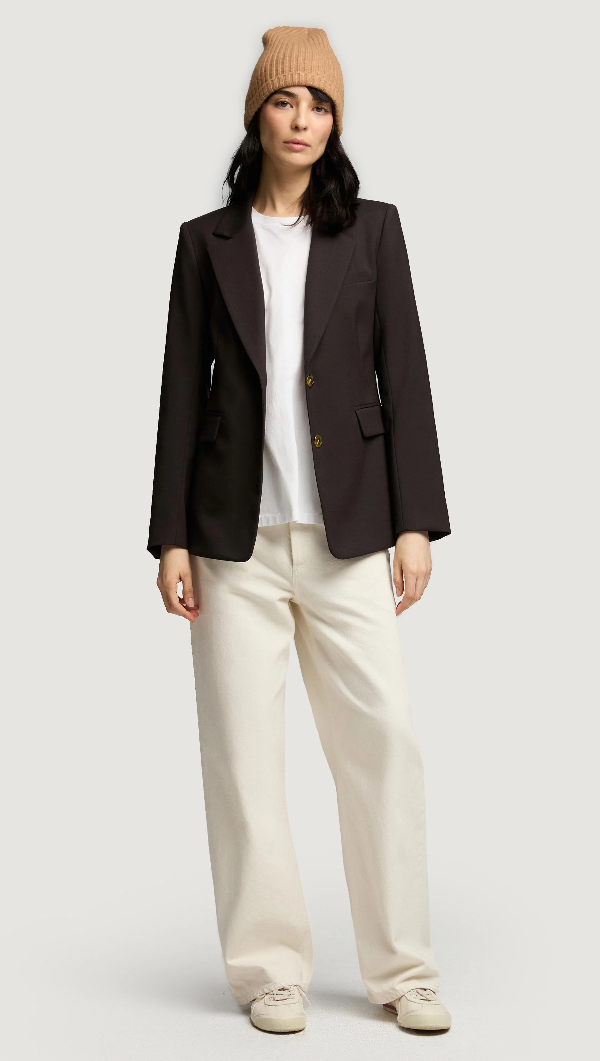 Two-Button Blazer in Seasonless Wool | Coffee - Image 9