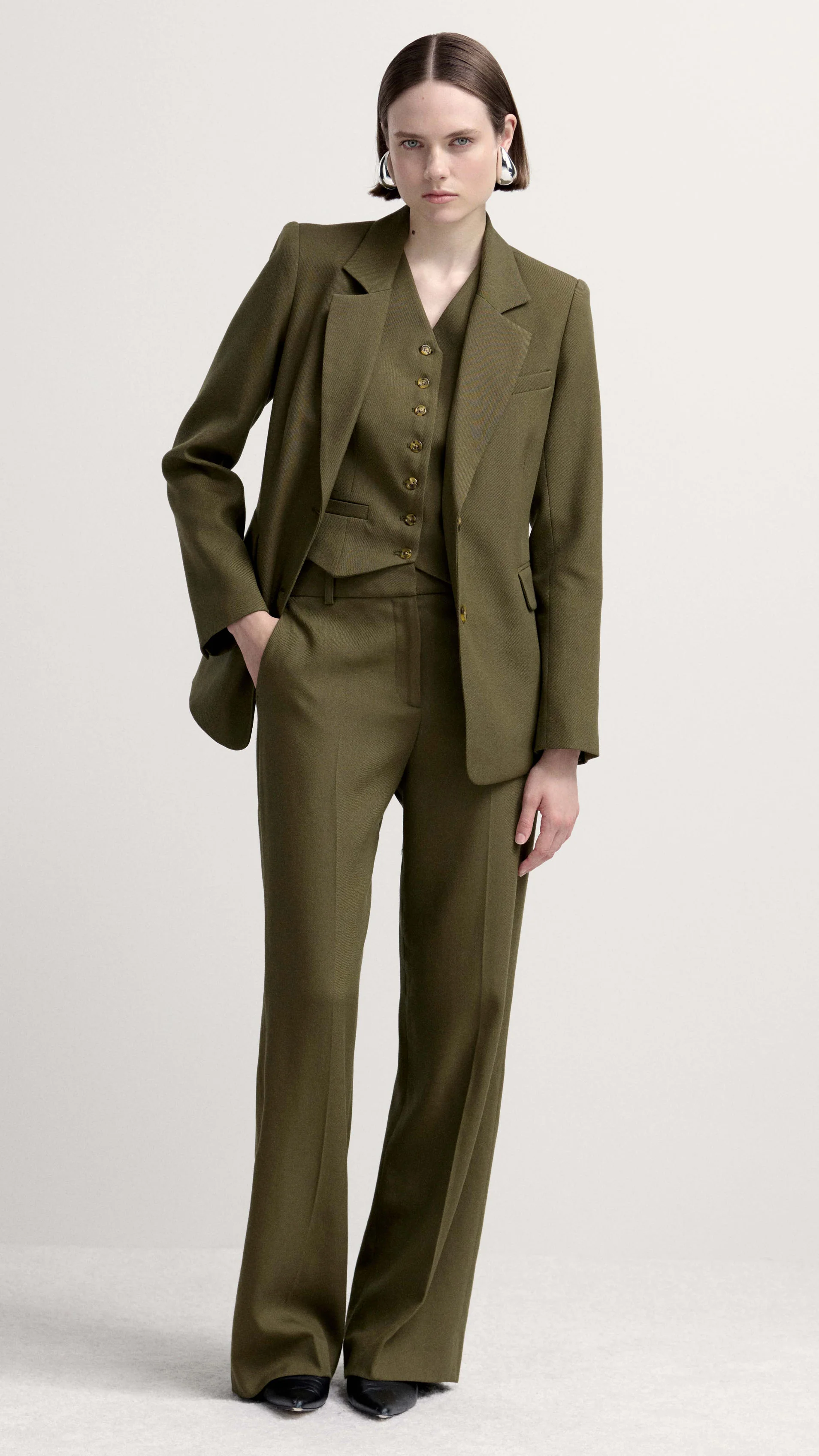 Soho Trouser in Viscose Wool Twill | Olive - Image 6