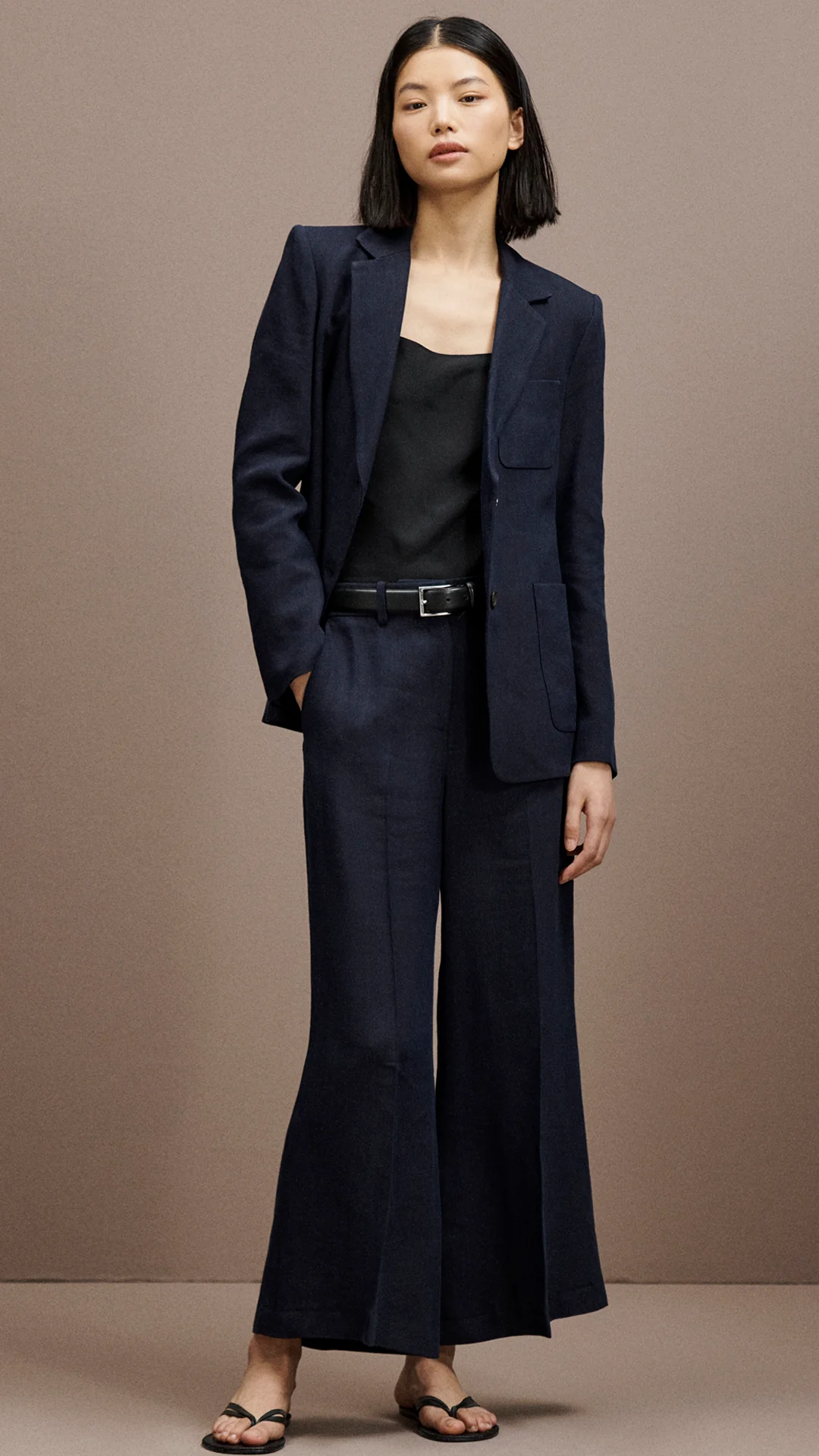 Weekend Blazer in Textured Linen Twill | Midnight - Image 8